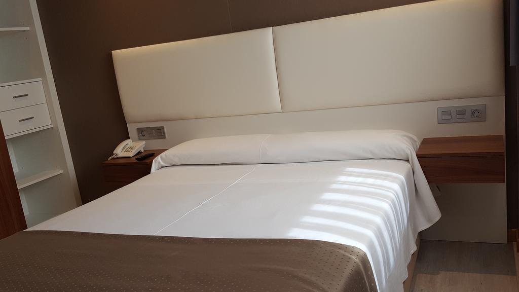 Hotel La Posada De Roces Gijón Eksteriør bilde