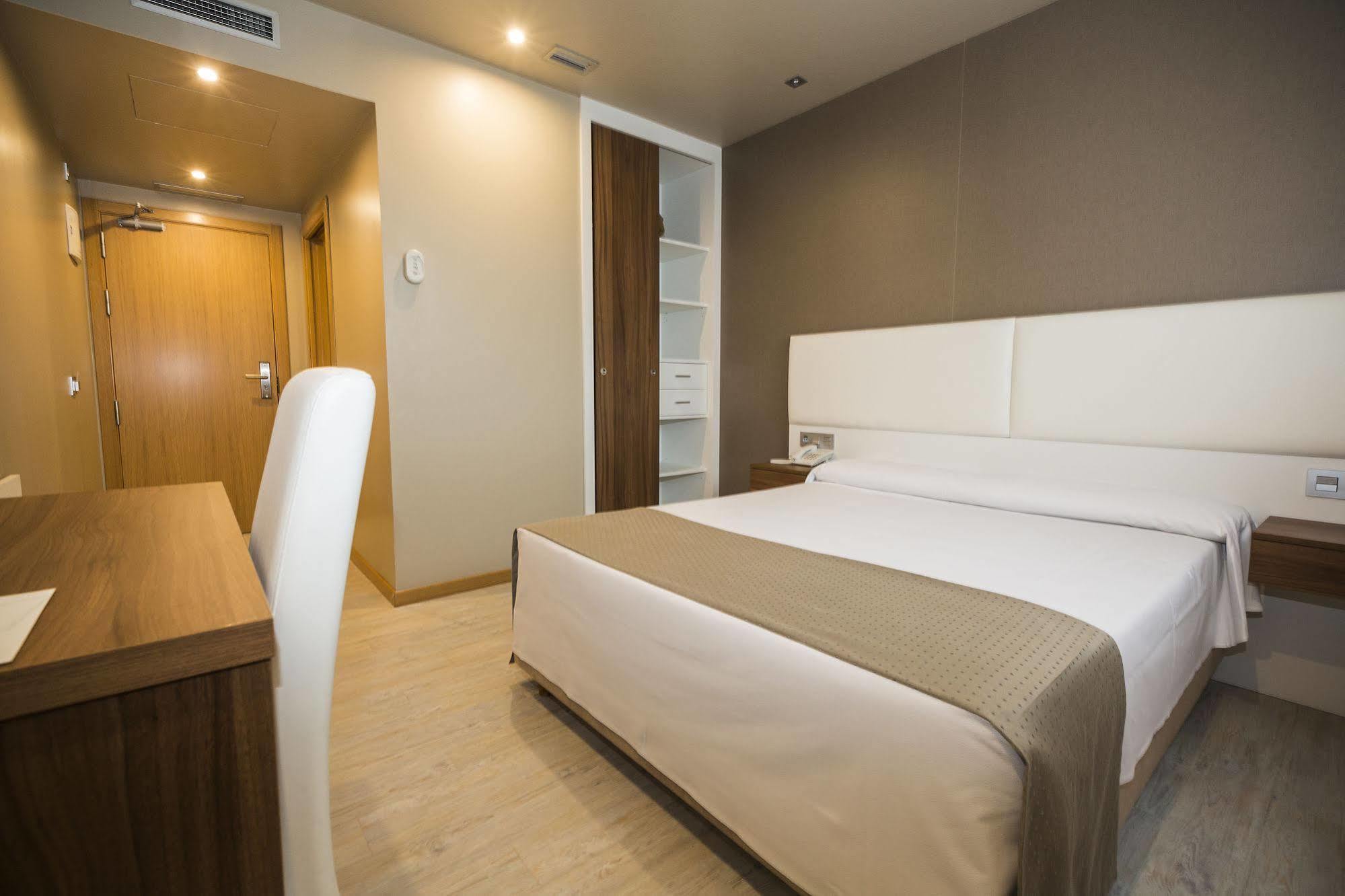 Hotel La Posada De Roces Gijón Eksteriør bilde