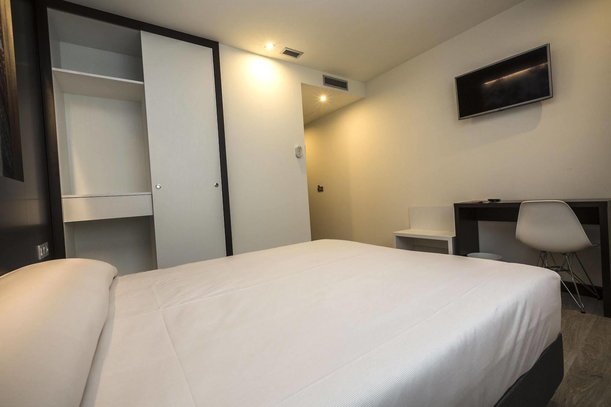 Hotel La Posada De Roces Gijón Eksteriør bilde